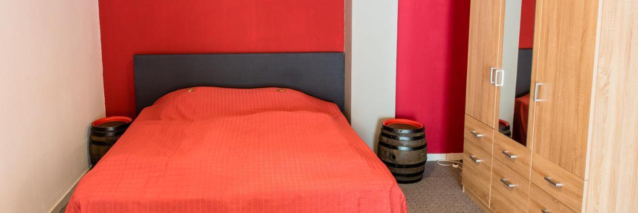 Hotel Weinschloesschen Im Weingut Roos Ilbesheim Exteriér fotografie
