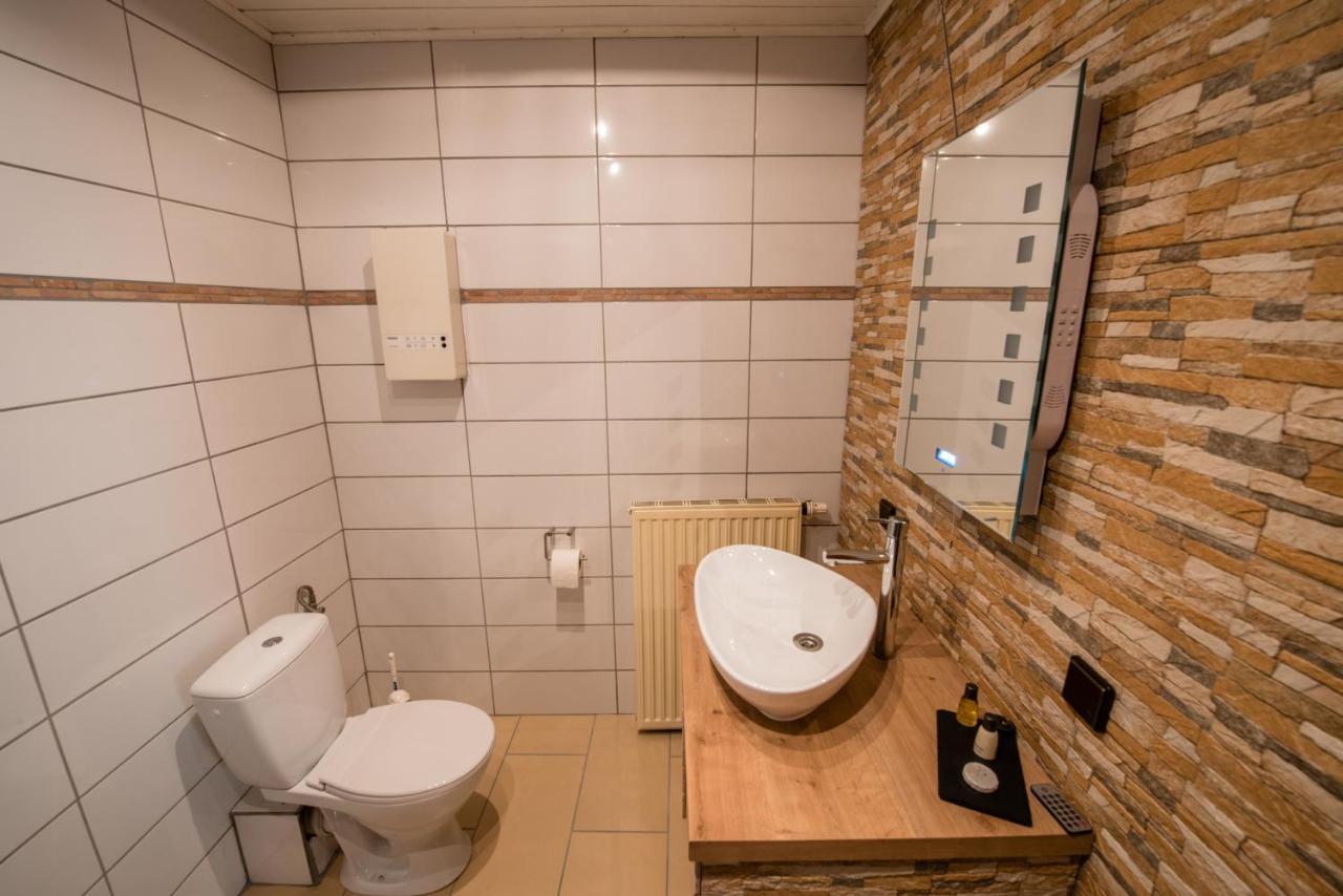 Hotel Weinschloesschen Im Weingut Roos Ilbesheim Exteriér fotografie