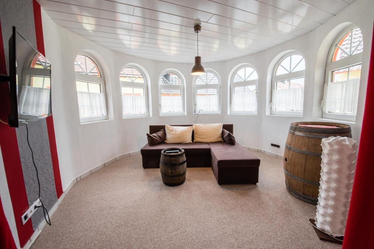 Hotel Weinschloesschen Im Weingut Roos Ilbesheim Exteriér fotografie